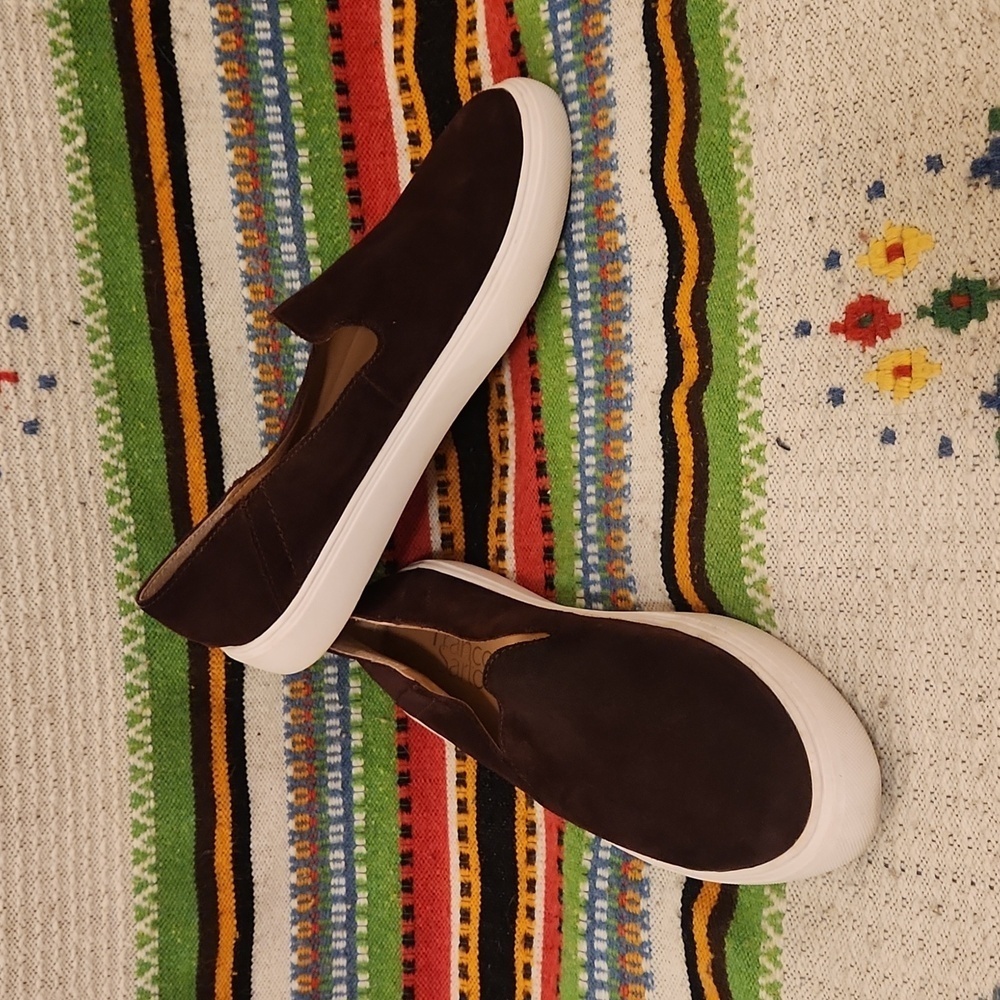 Franco Sarto Mitchell Plum Suede Slip On Sneakers Size 7